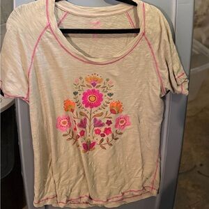 NATURAL LIFE Cream Top with Pink Logo and Stitching